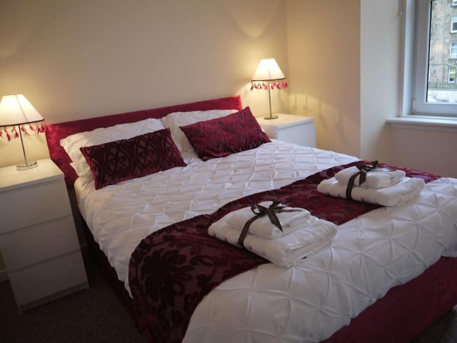 Fabulous Location, One Bedroom West End Flat, Just Off Byres Rd, Close To Sec & Hydro Glasgow Exterior photo